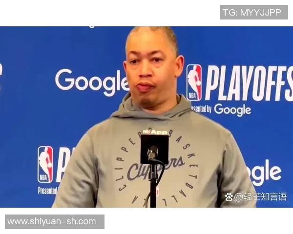 快船泰伦卢承认战术失误,将调整约基奇防守策略并激活新援表现 快船泰伦卢承认战术失误,将调整约基奇防守策略并激活新援表现